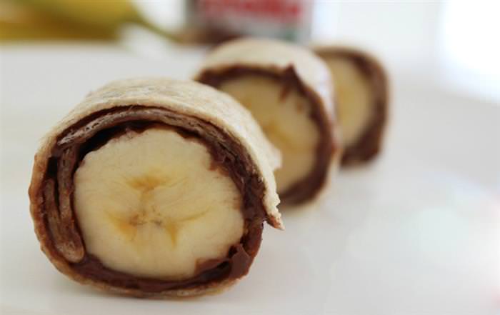 מתכון לממתק בריא, בננה עטופה בטורטיה ושוקולד